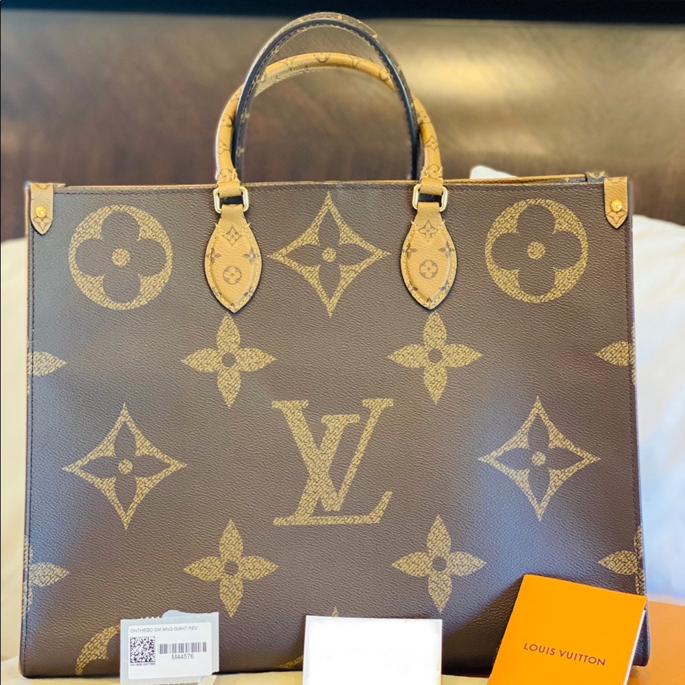 ▪️SOLD▪️Louis Vuitton OnTheGo Mono Reverse - Picture 2 of 8